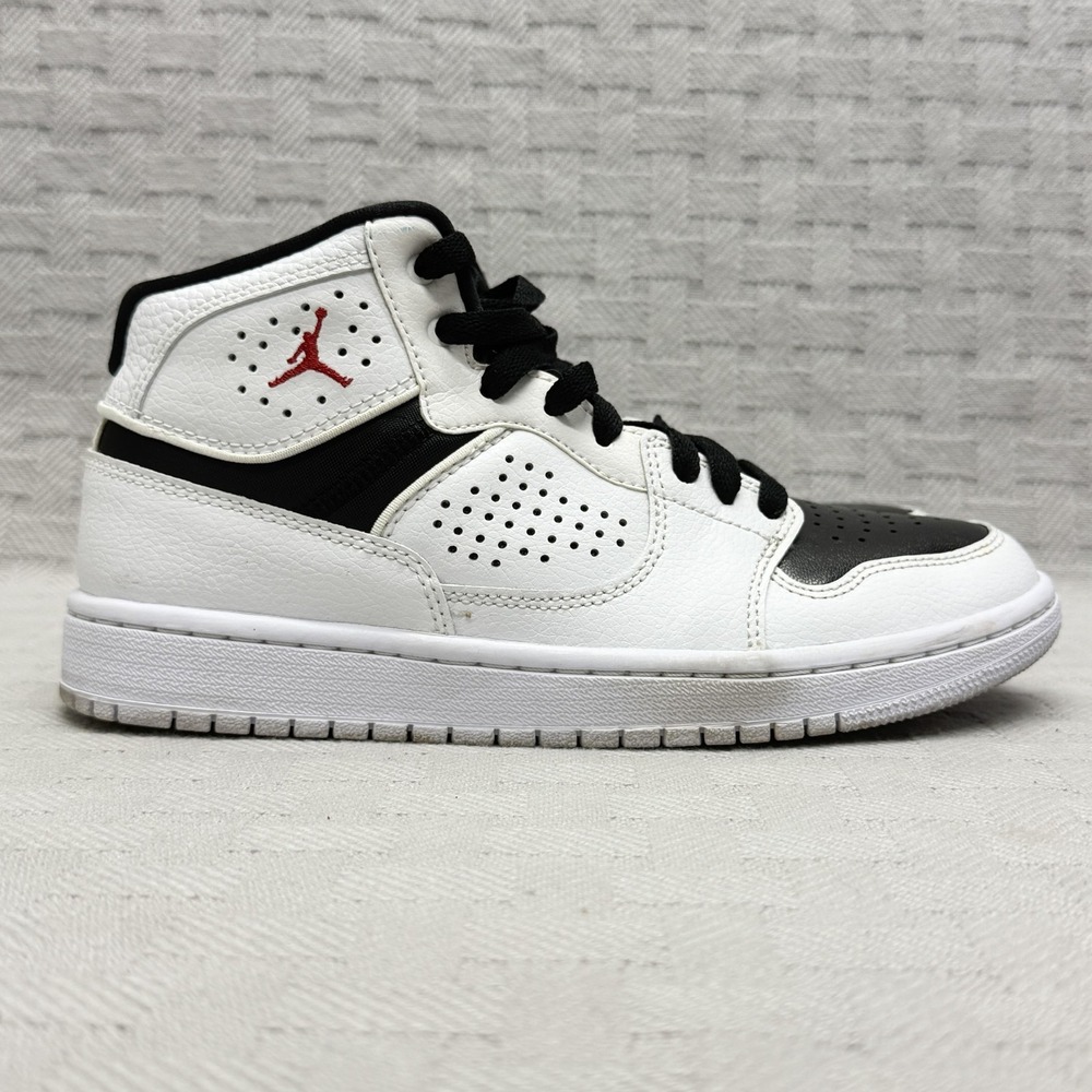 Jordan Access White Black University Red (GS) Size 6y AV7941-101
